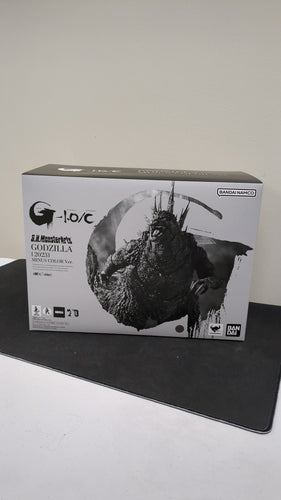 S.H.MonsterArts Godzilla (2023) Minus Color Ver. Monochrome Figure Limited Japan