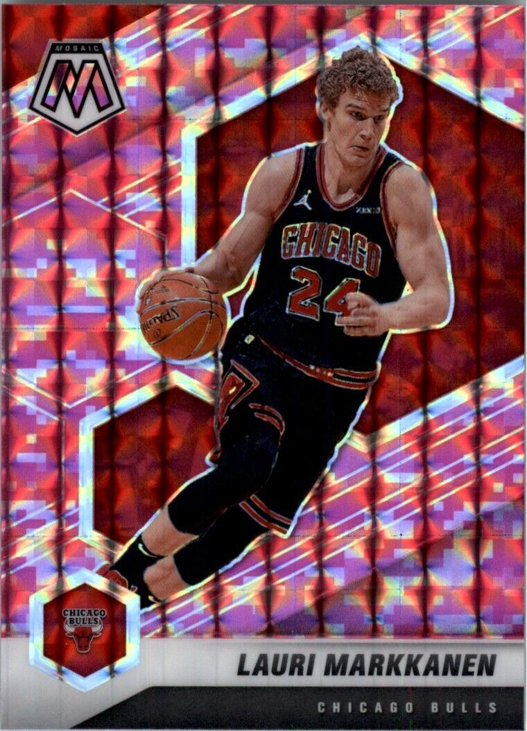 2020-21 Panini Mosaic Lauri Markkanen Chicago Bulls #4 Pink Camo